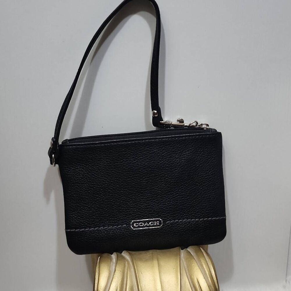 Coach Park Leather Small Wristlet Black